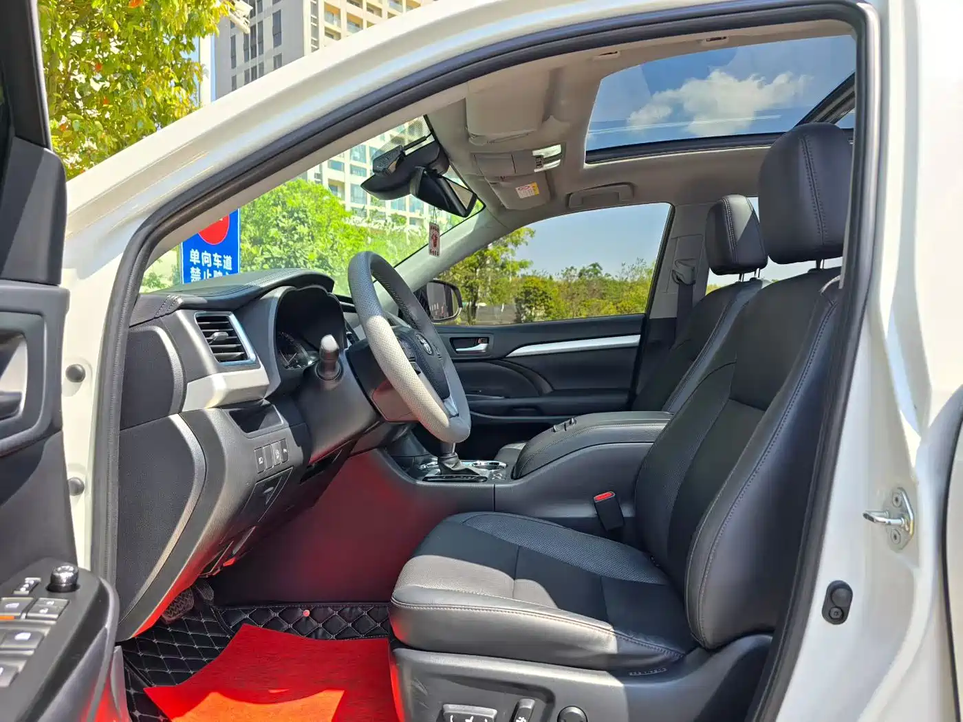 Toyota Highlander 2021 2.0T AWD Luxury 7-Seater фото 4
