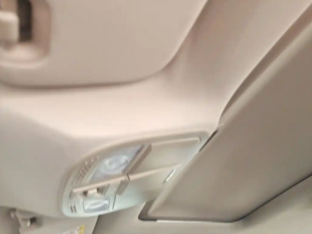 Фото 18 - Geely Emgrand