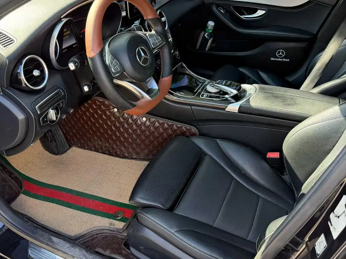 Фото 6 - Mercedes-Benz C-Class