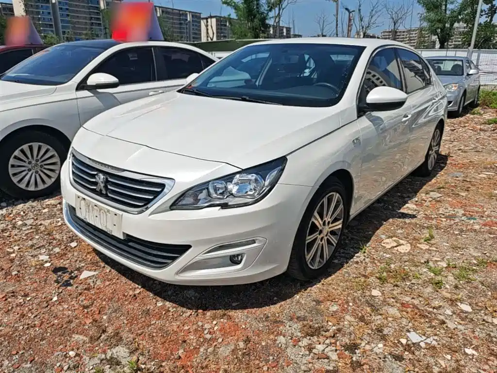 Peugeot 408 2015 Model 1.2T Automatic Luxury Edition