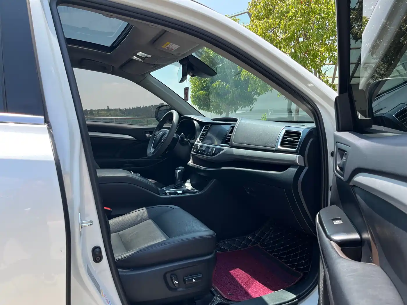 Toyota Highlander 2021 2.0T AWD Luxury 7-Seater фото 26