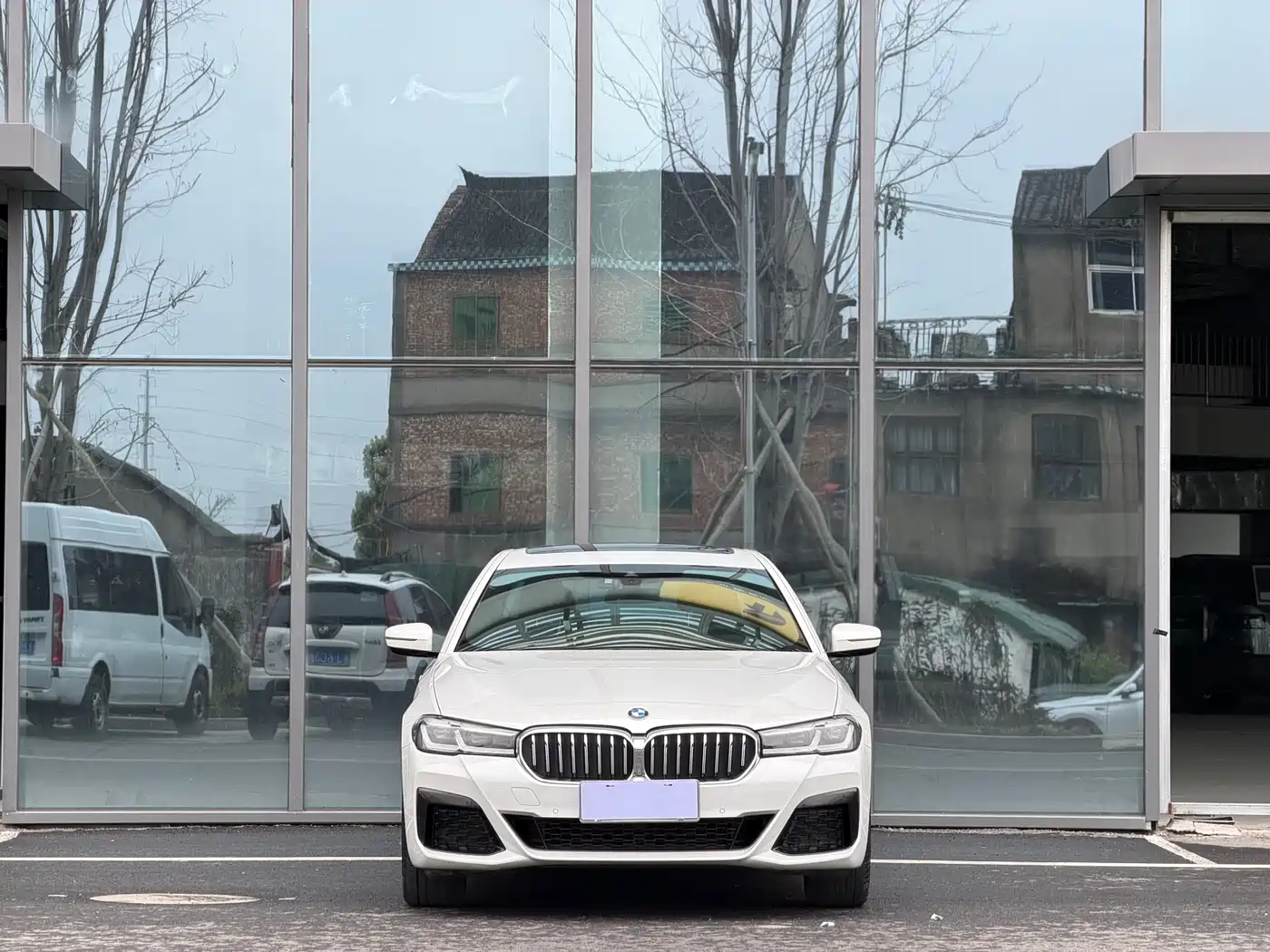BMW 5 Series 2022 525Li M Sport Package фото 2