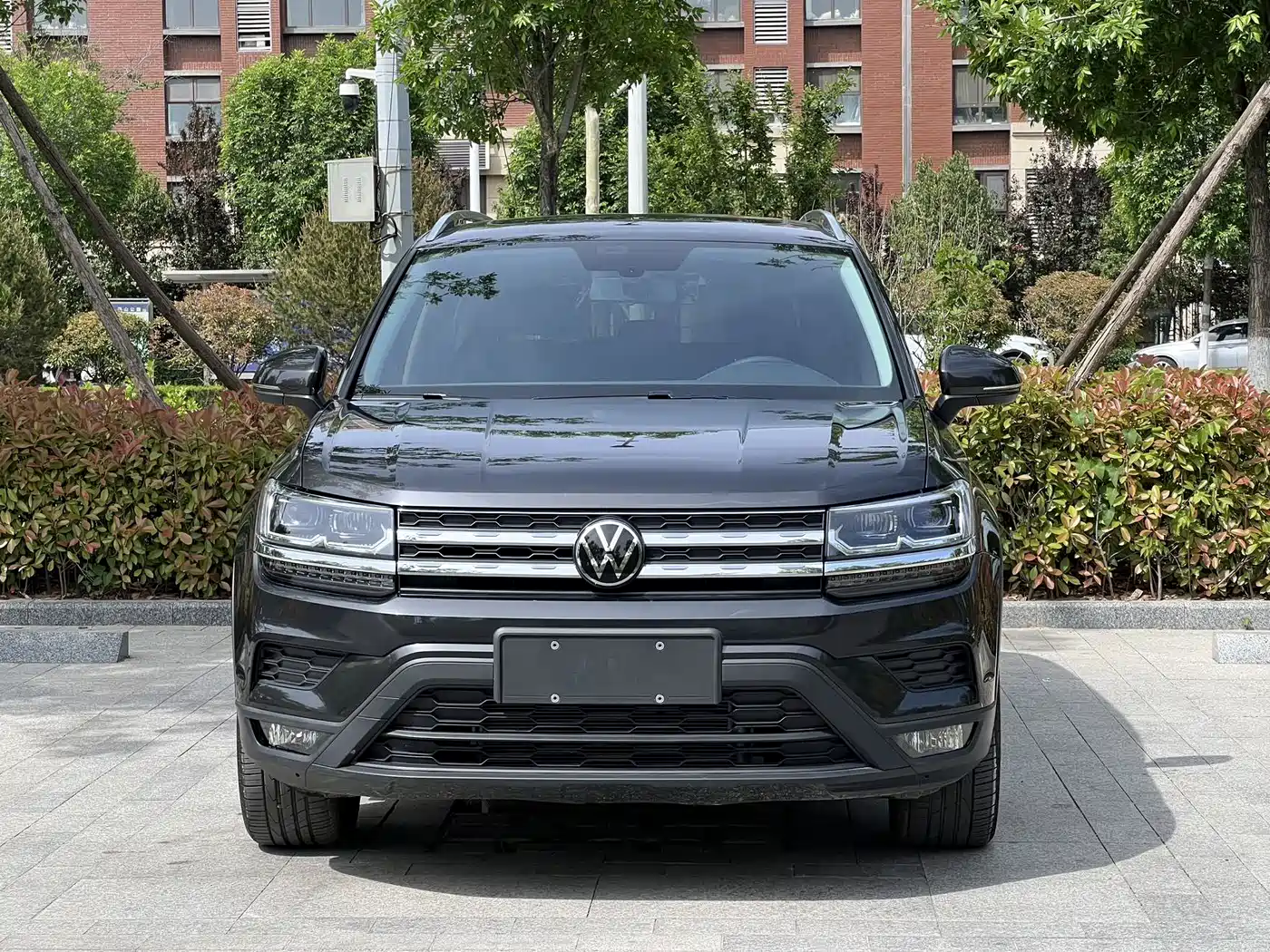Volkswagen Tharu 2022 280TSI FWD Luxury Edition фото 2
