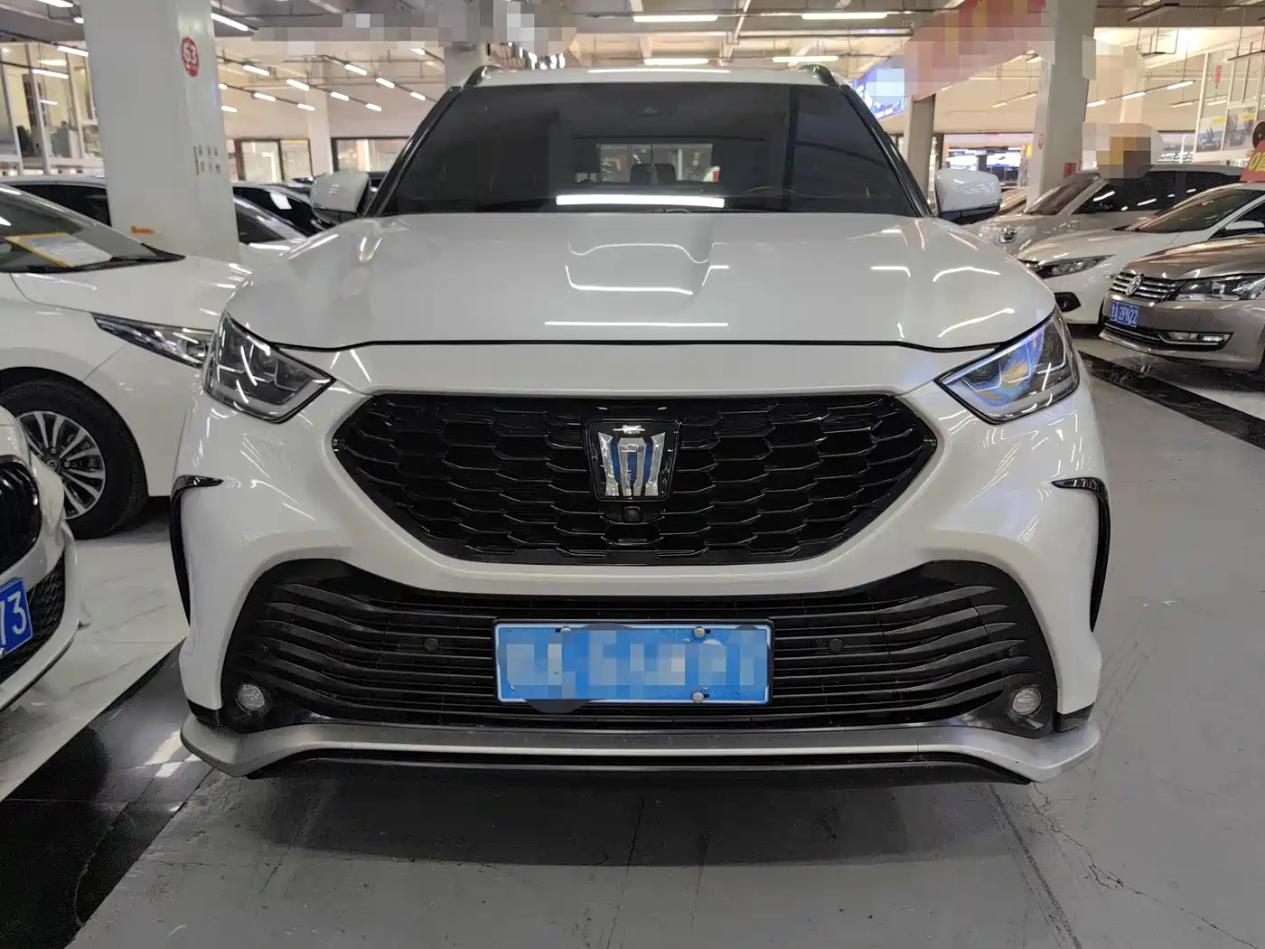 Toyota Crown Kluger 2024 2023 2.5L HEV AWD Premium Edition