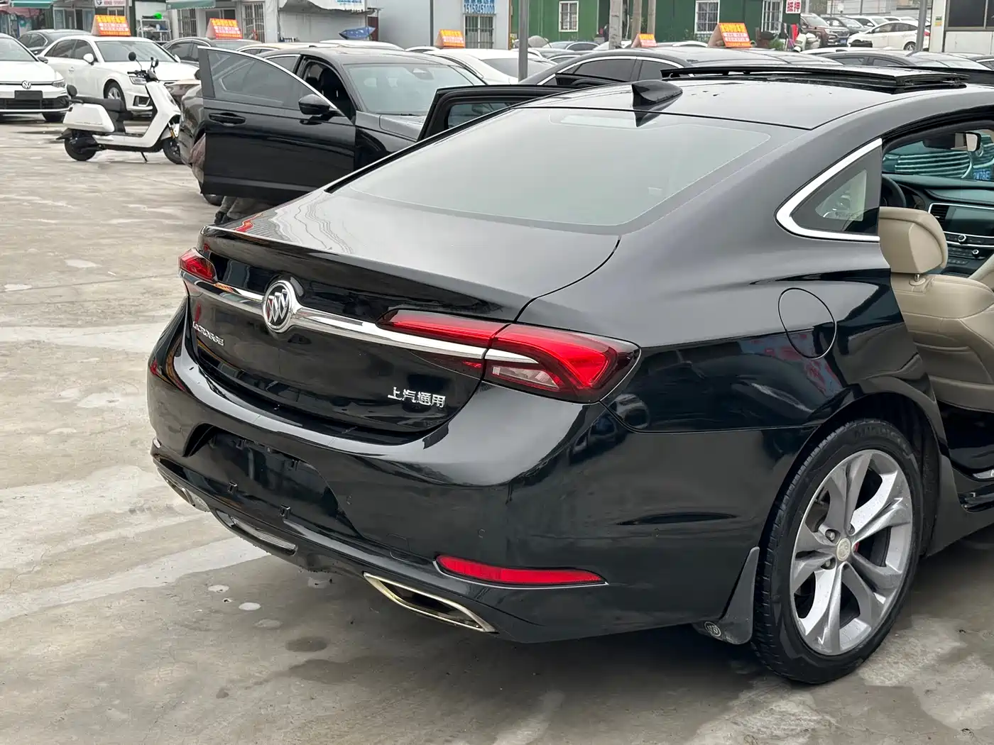 BUICK LACROSSE