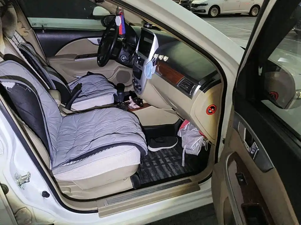 Buick Excelle 2011 2011 1.6LE-AT