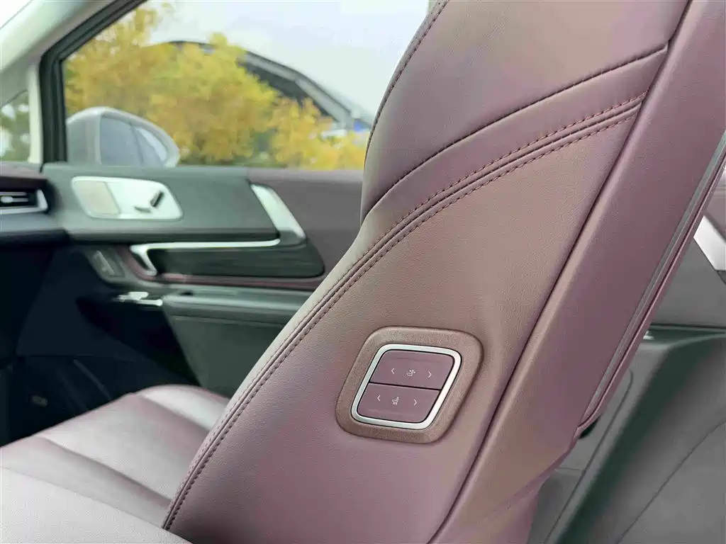Buick Century 2024 2023 2.0T 7-Seater World Edition