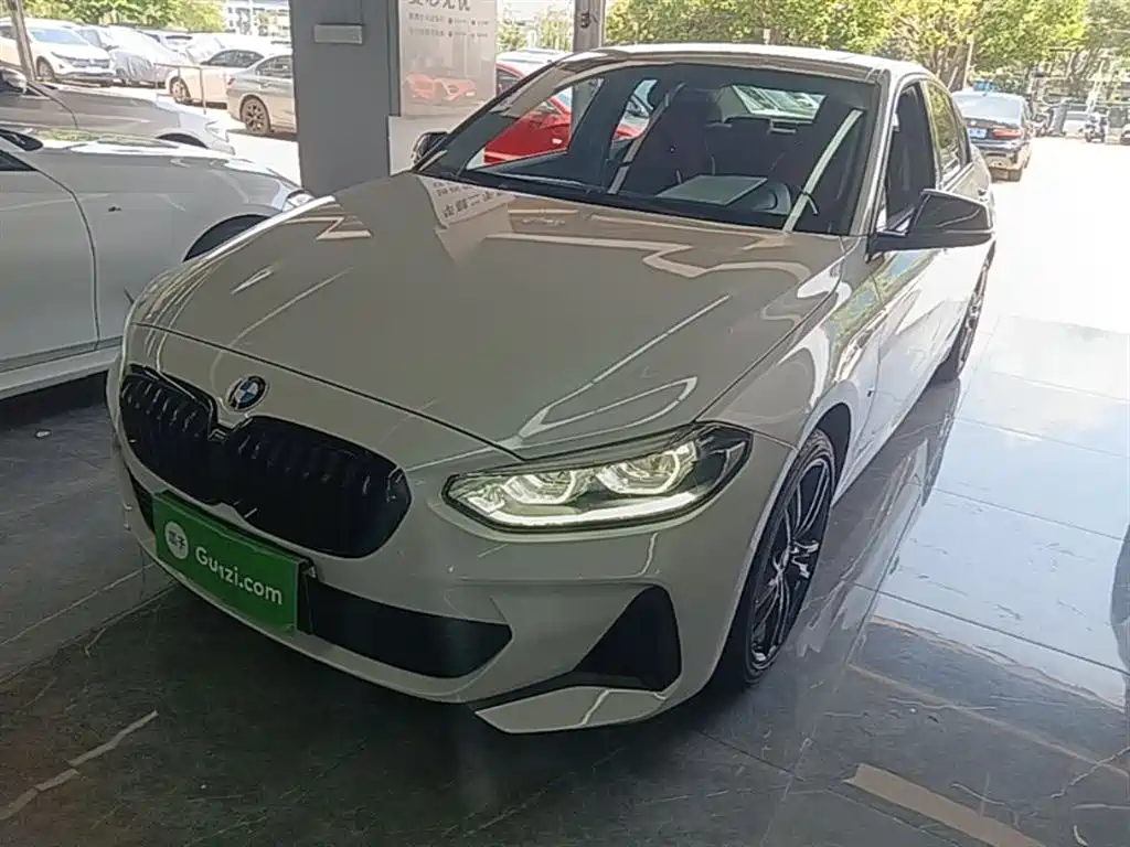 BMW 1 Series 2022 125i M Sport Shadow Edition