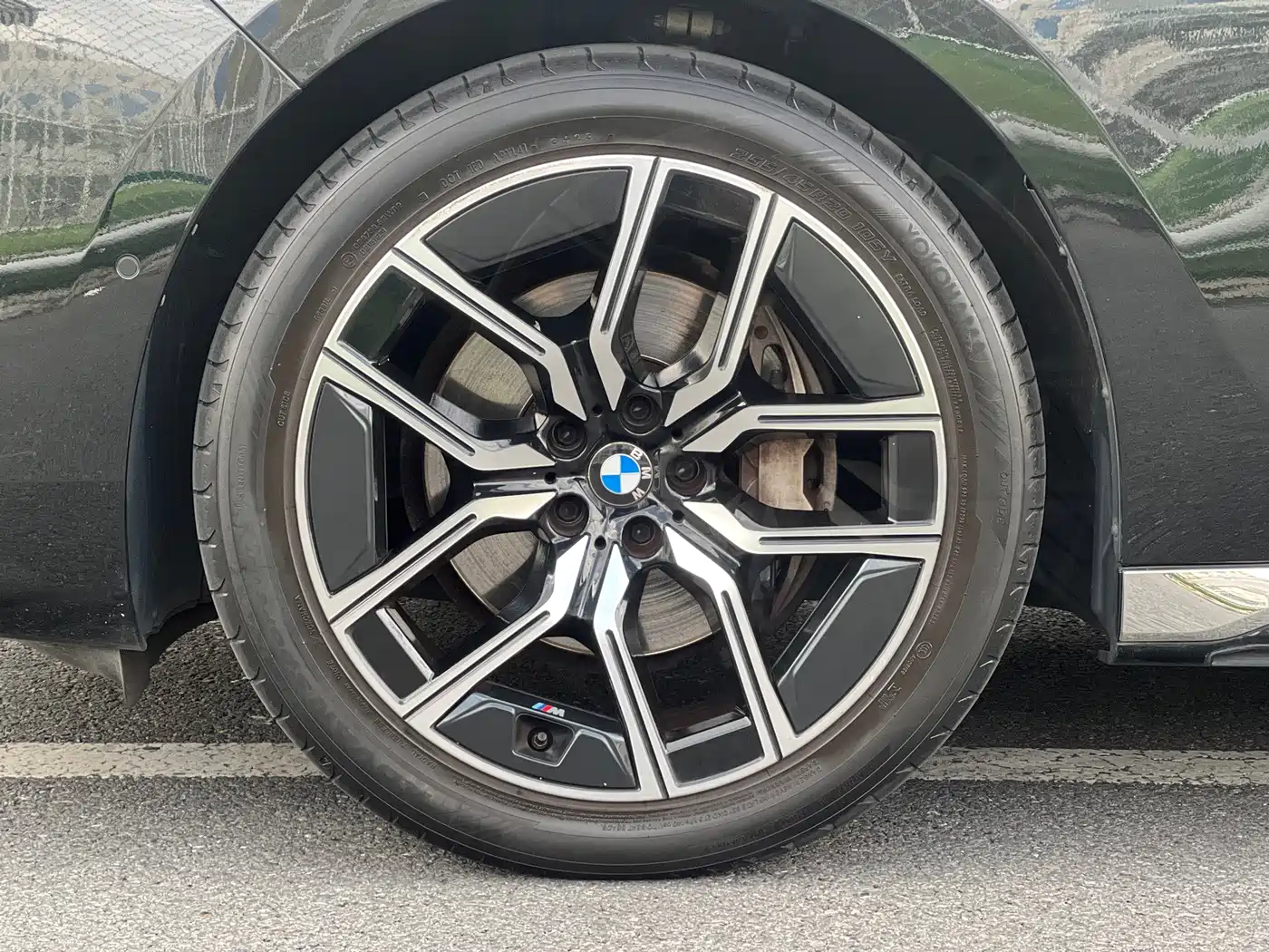 BMW 7 Series 2024 2023 Model 735Li M Sport Package