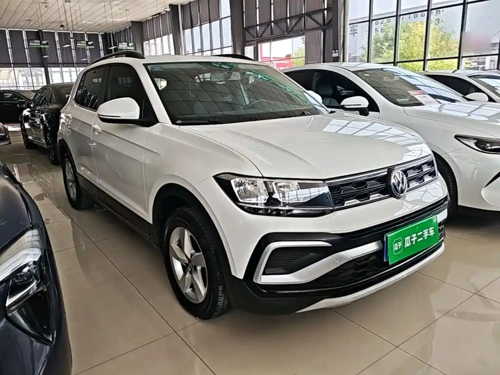 صورة 4 - Volkswagen T-Cross