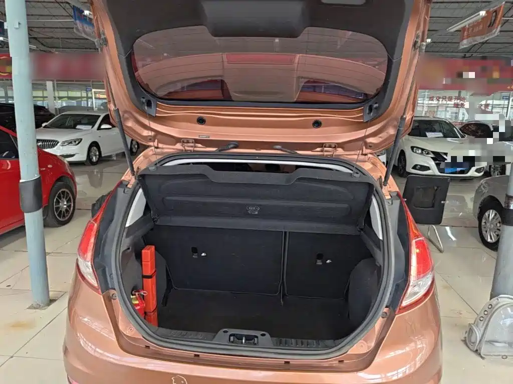 Photo 19 - Ford Fiesta
