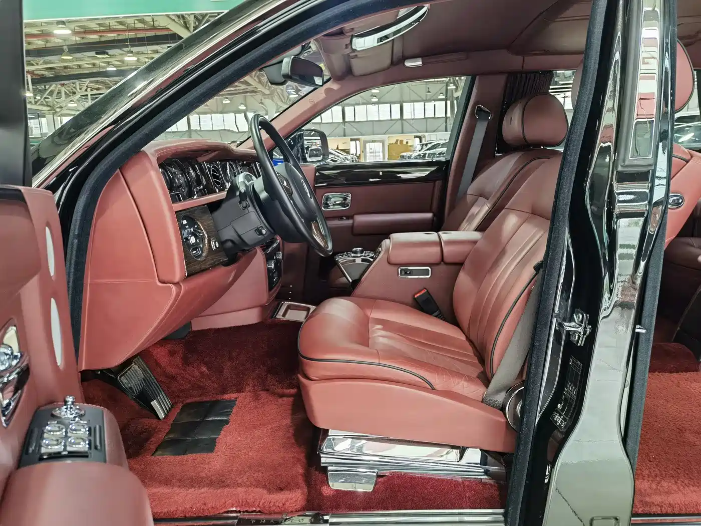 Rolls-Royce Phantom 2016 2013 6.7L Extended Wheelbase (EWB)