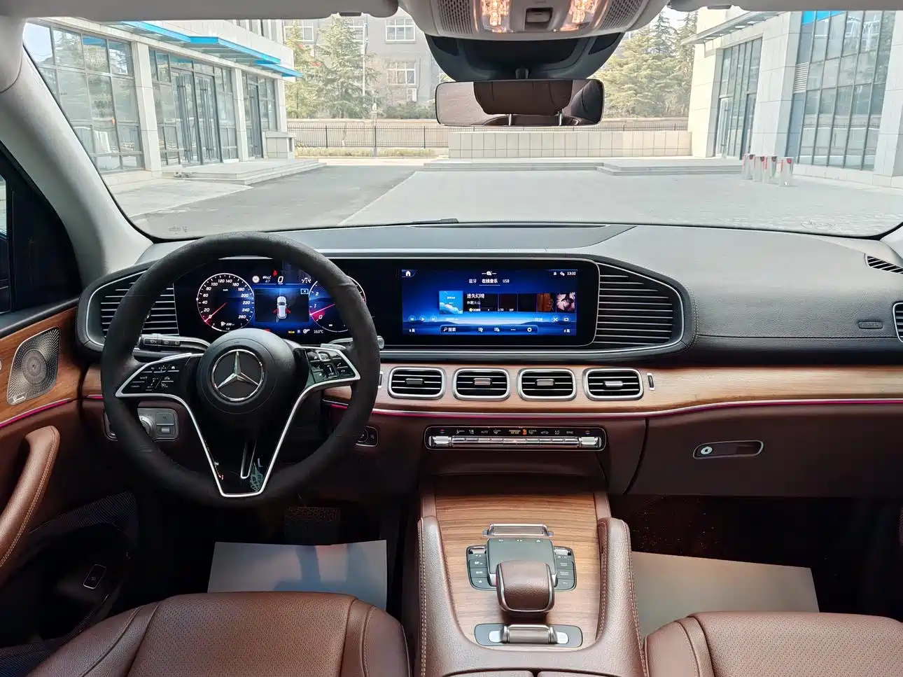 Mercedes-Benz GLE 2024 GLE 450 4MATIC Fashion фото 10