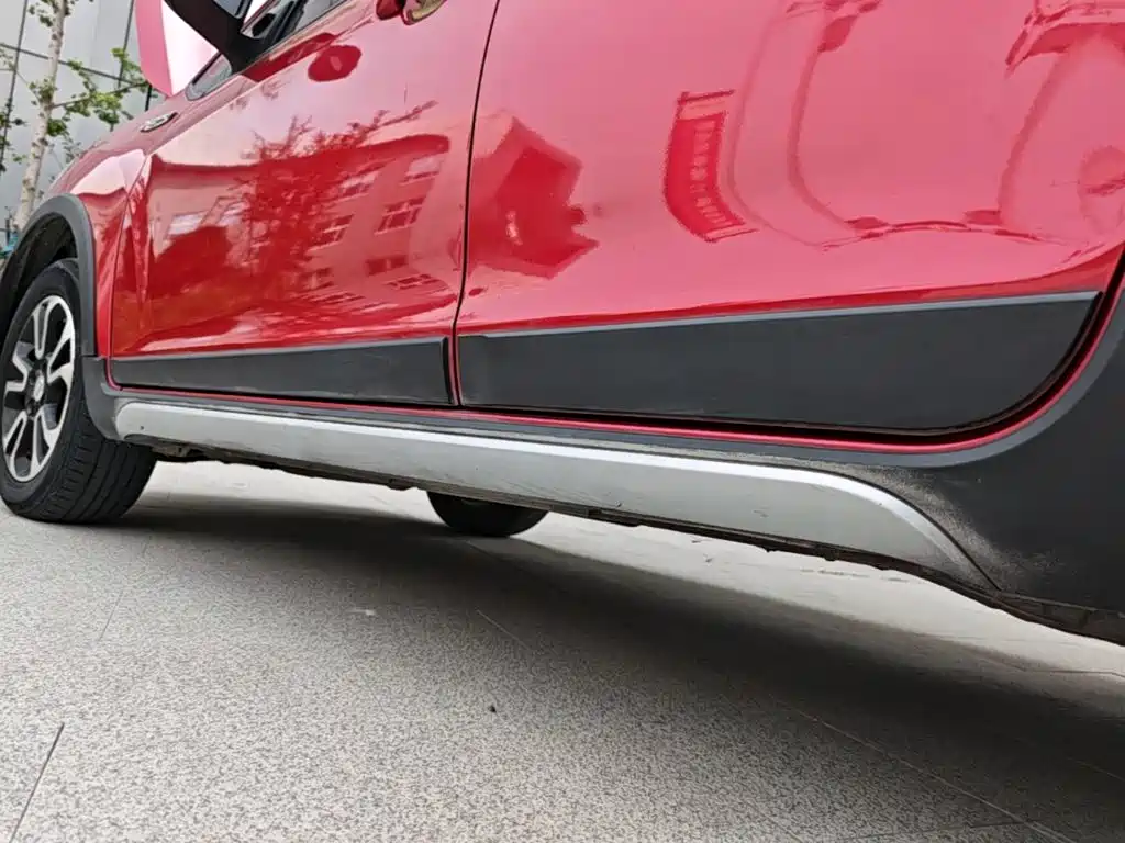 Фото 22 - Geely Vision X3
