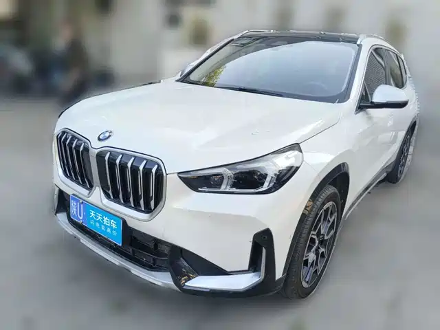 BMW X1 2023 sDrive25Li X Design Package — фото 1
