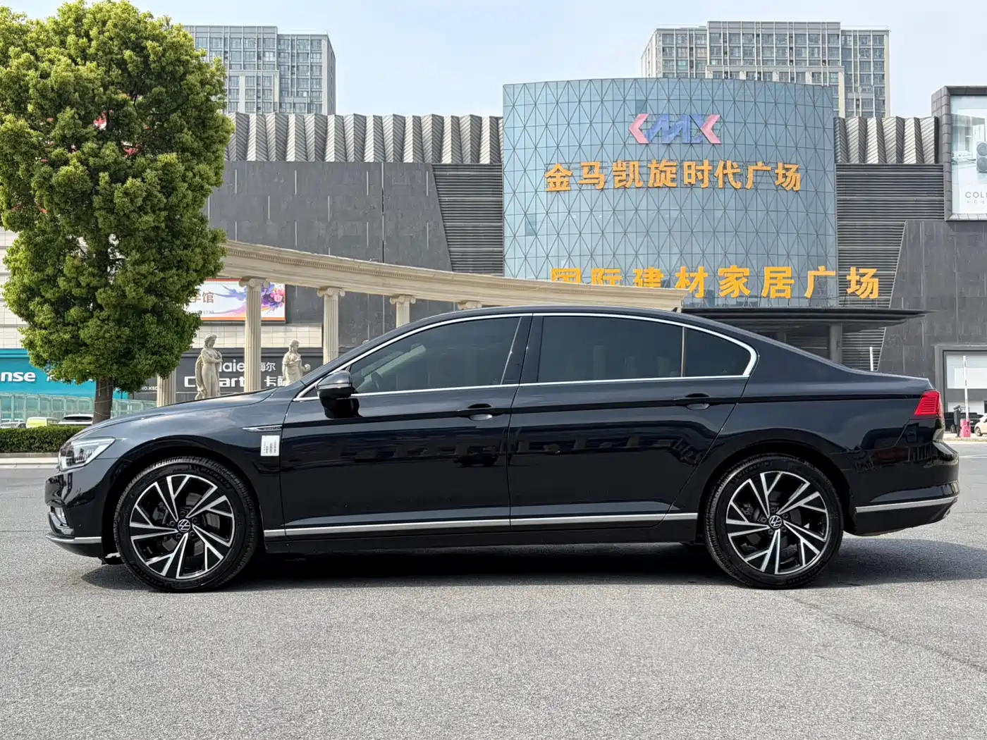 Volkswagen Magotan 2021 330TSI DSG 30th Anniversary Edition фото 4