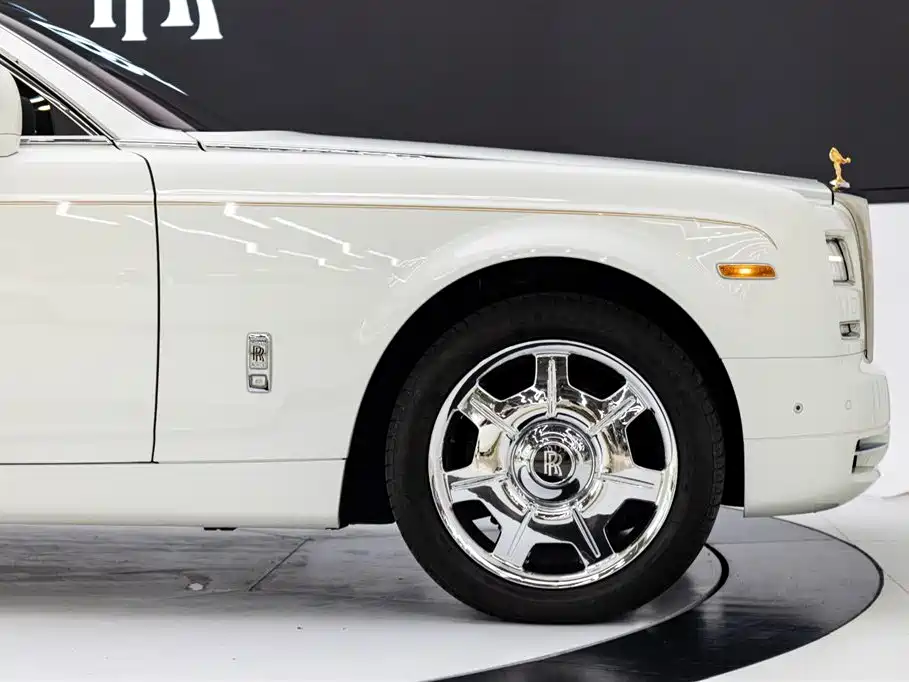 Rolls-Royce Phantom 2016 2013 6.7L Extended Wheelbase (EWB)