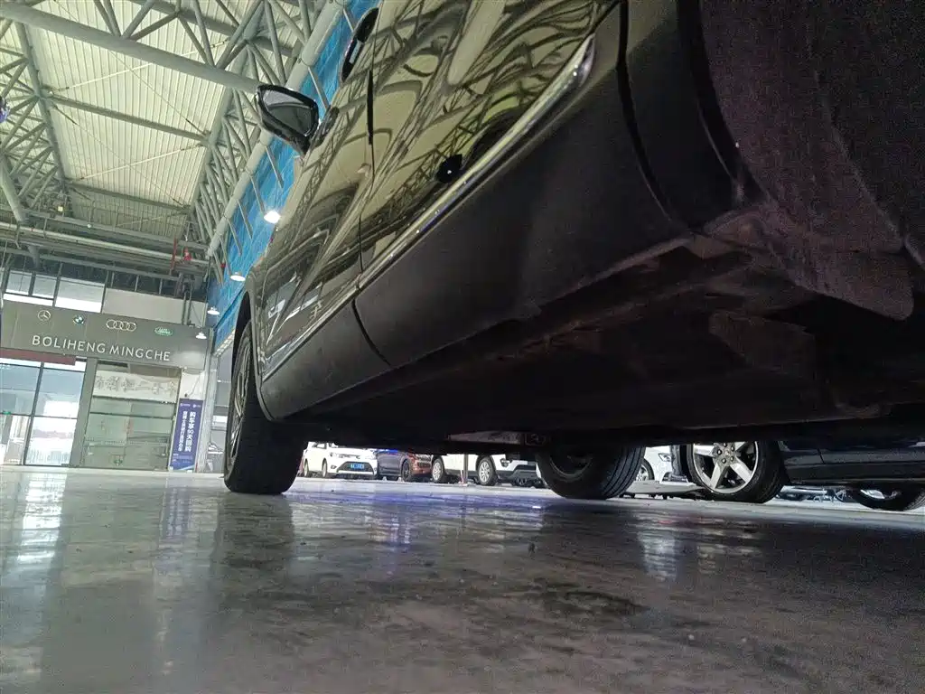 Hongqi HS5 2022 Facelift 2.0T Smart Flag Enjoyment Edition фото 21