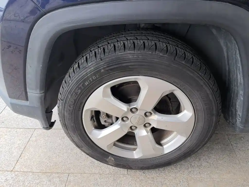 Jeep Compass 2020 2019 220T Automatic Family Edition