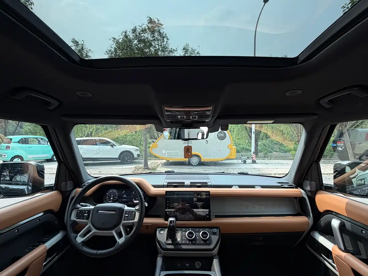 Land Rover Defender 2024 110 3.0T P400 X-DYNAMIC HSE фото 14
