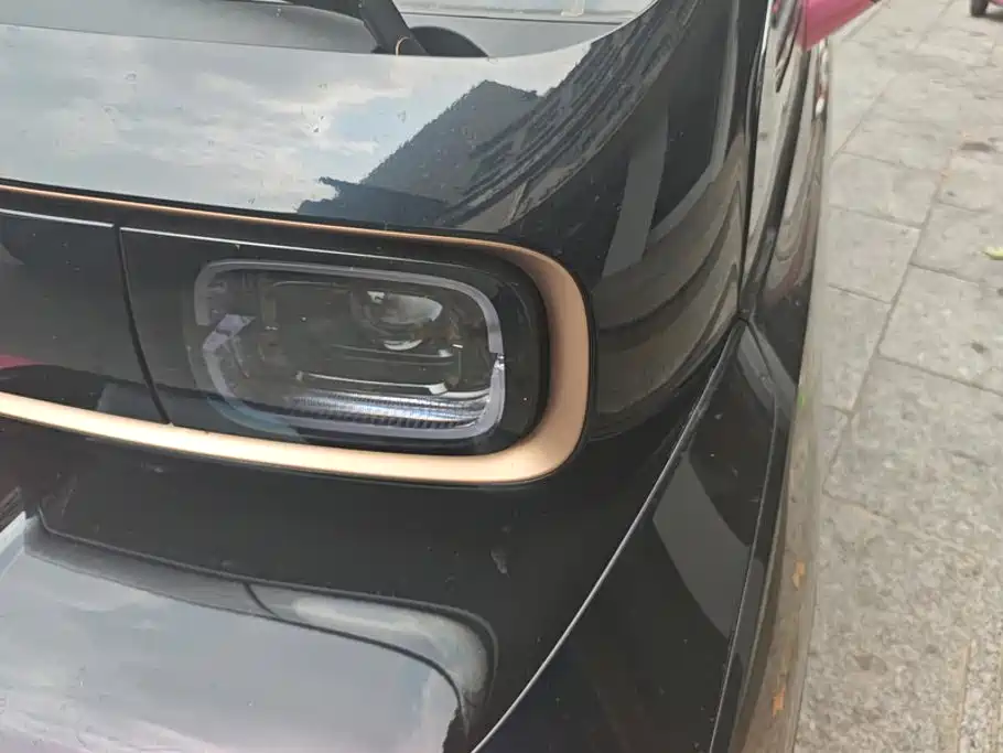 Baojun KiWi EV 2022 2022 Artist Lite Edition LFP