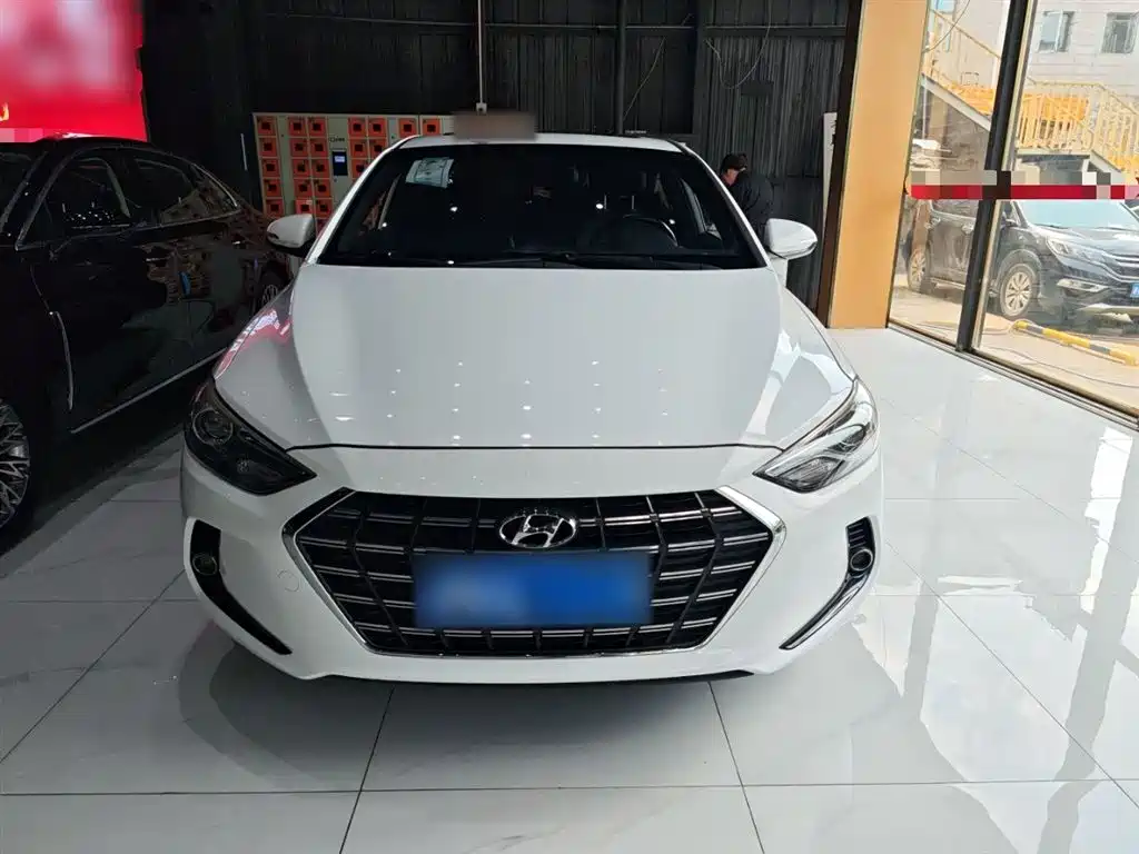 Hyundai Elantra 2019 1.4T Dual-clutch XuanDong·Vitality Type фото 4