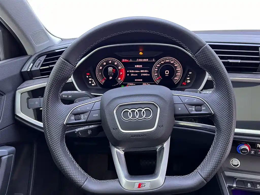 Audi Q3 Sportback 2023 40 TFSI Fashion фото 21