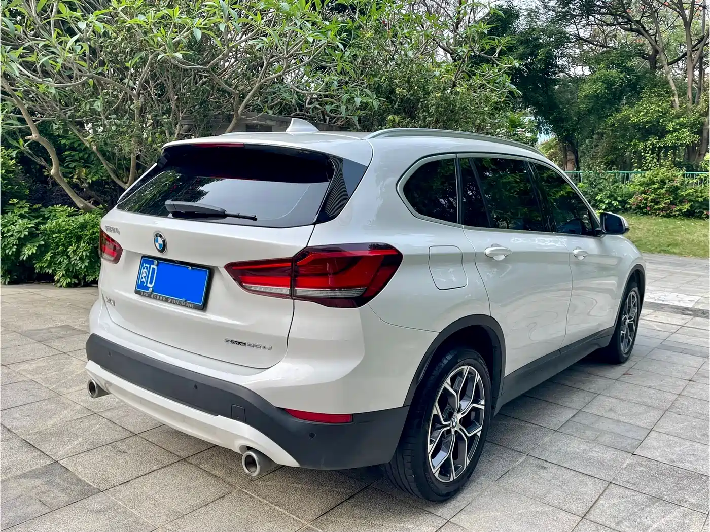 BMW X1 2022 sDrive25Li Leading фото 4