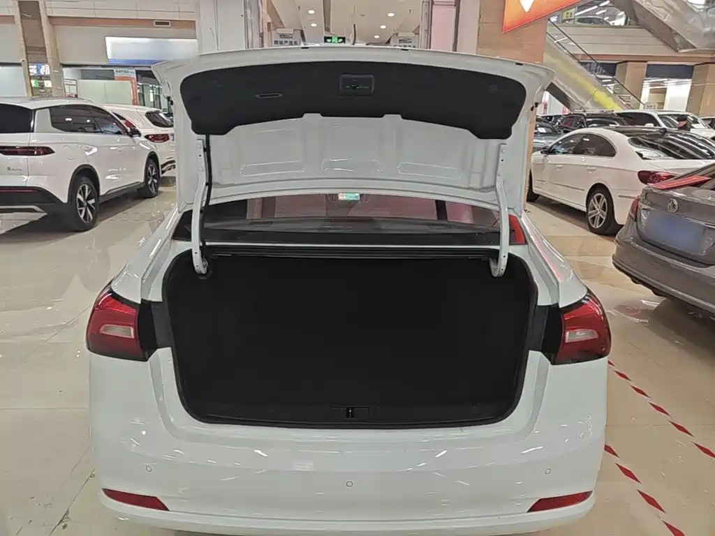 Roewe 360 2018 2018 PLUS 1.5L Automatic Luxury Edition