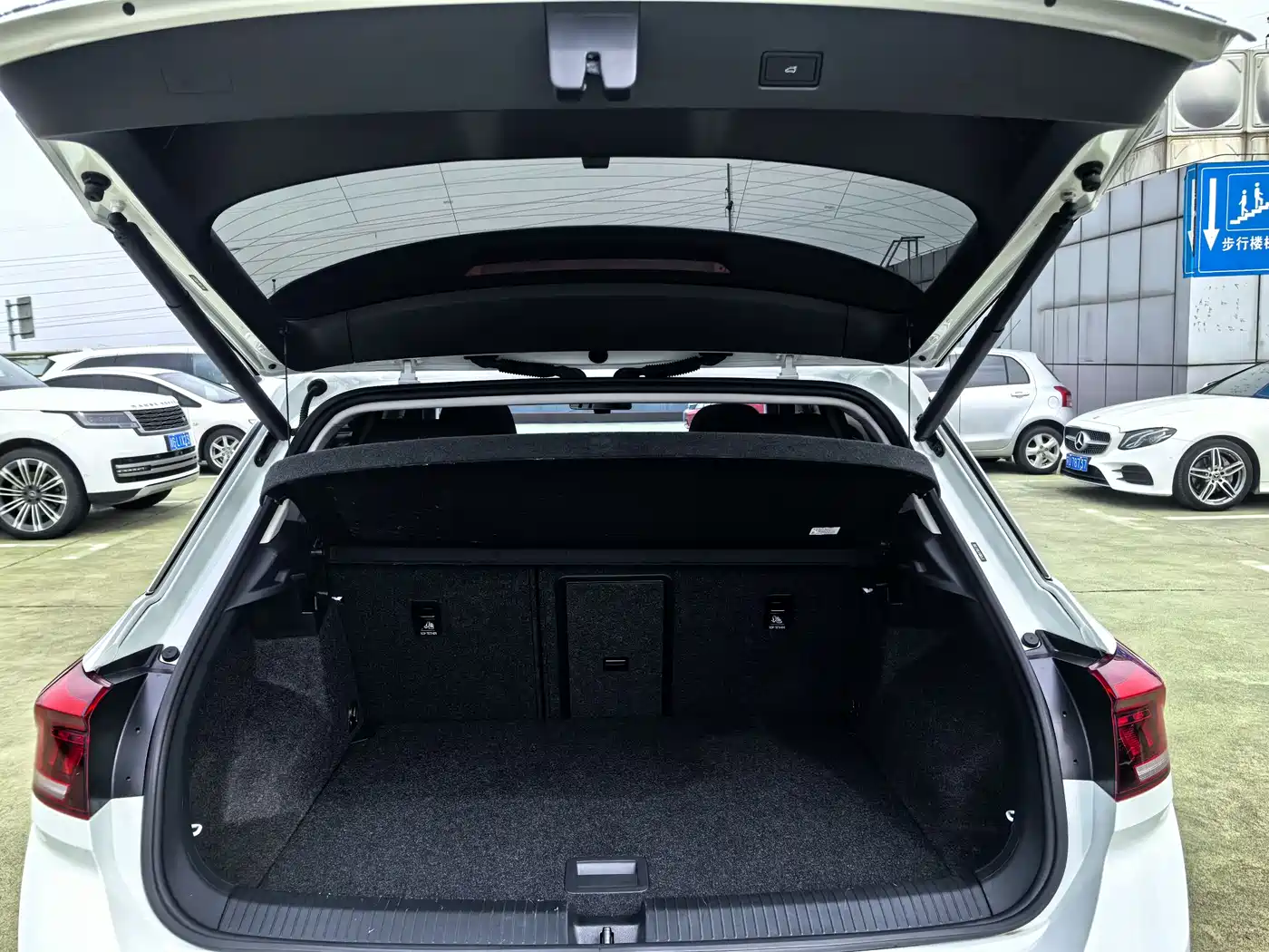Volkswagen T-ROC 2022 280TSI DSG 2WD Comfort PLUS фото 12