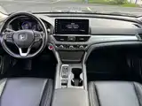 Фото 12 - Honda Accord