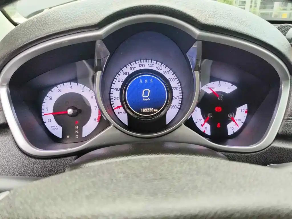 Фото 4 - Cadillac SRX