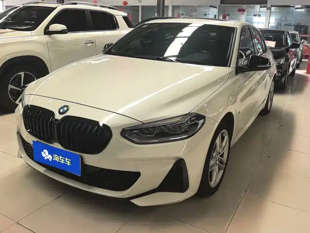 BMW 1 Series 2021