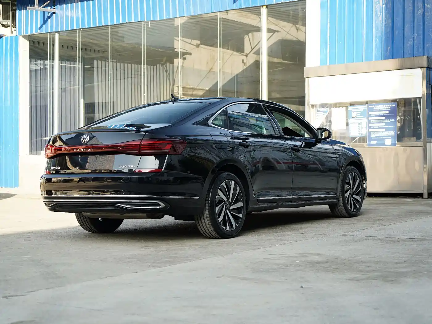 Volkswagen Passat 2024 330TSI Elite Edition фото 7