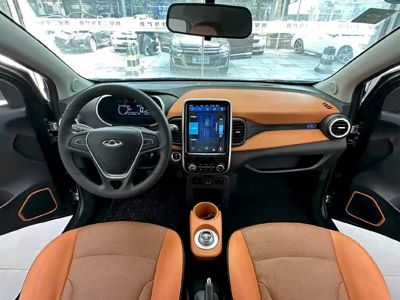 QQ New Energy Little Ant 2019 2018 400 4-Seater Premium Smart Edition
