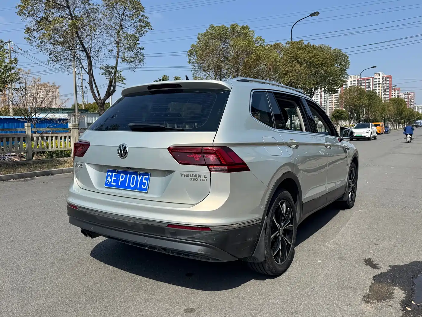Volkswagen Tiguan L 2017 330TSI Automatic 2WD Luxury Edition фото 12
