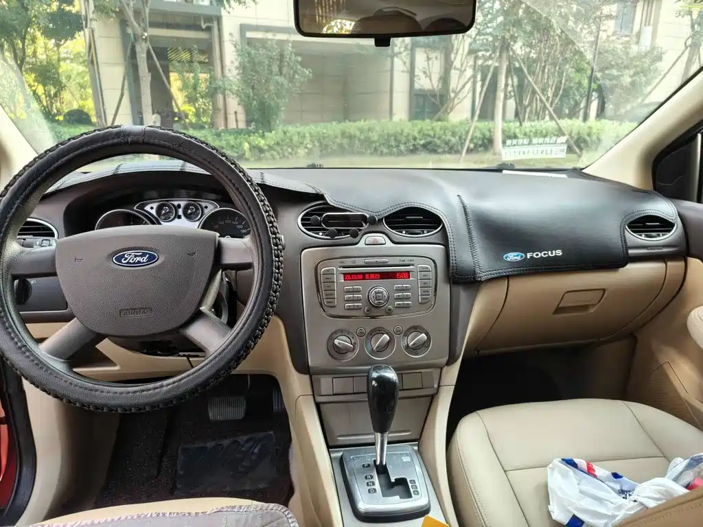 صورة 5 - Ford Focus
