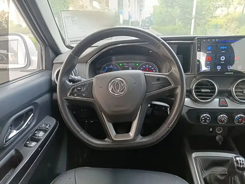 Dongfeng Ruiqi 2023 2023 2.4T Diesel 2WD Startup Long Cargo Box YCY24165-61