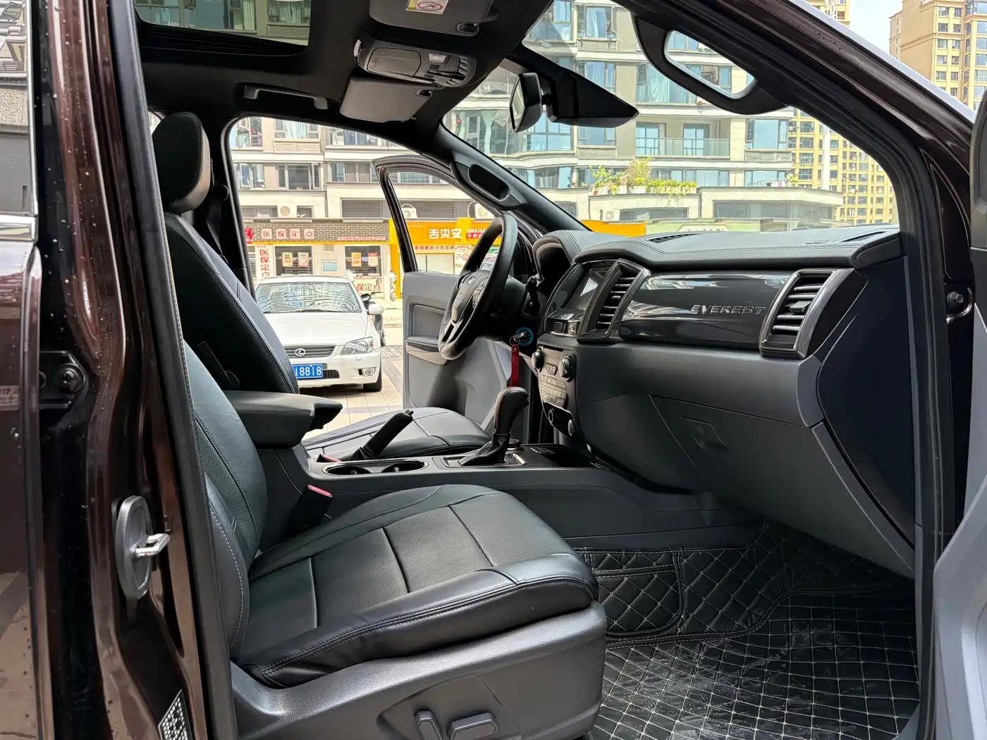 Ford Everest 2018 2016 2.0T Gasoline Automatic 4WD Luxury Edition