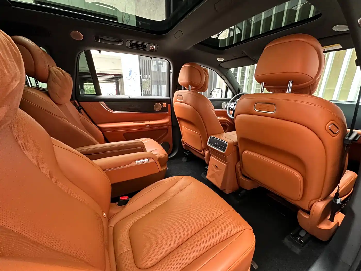 AITO Wenjie AITO M9 2024 Pure Electric Max Edition 100kWh 6-Seater фото 13