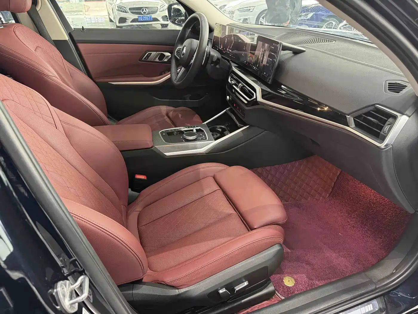 BMW 3 Series 2024 325Li M Sport Shadowline Package фото 12