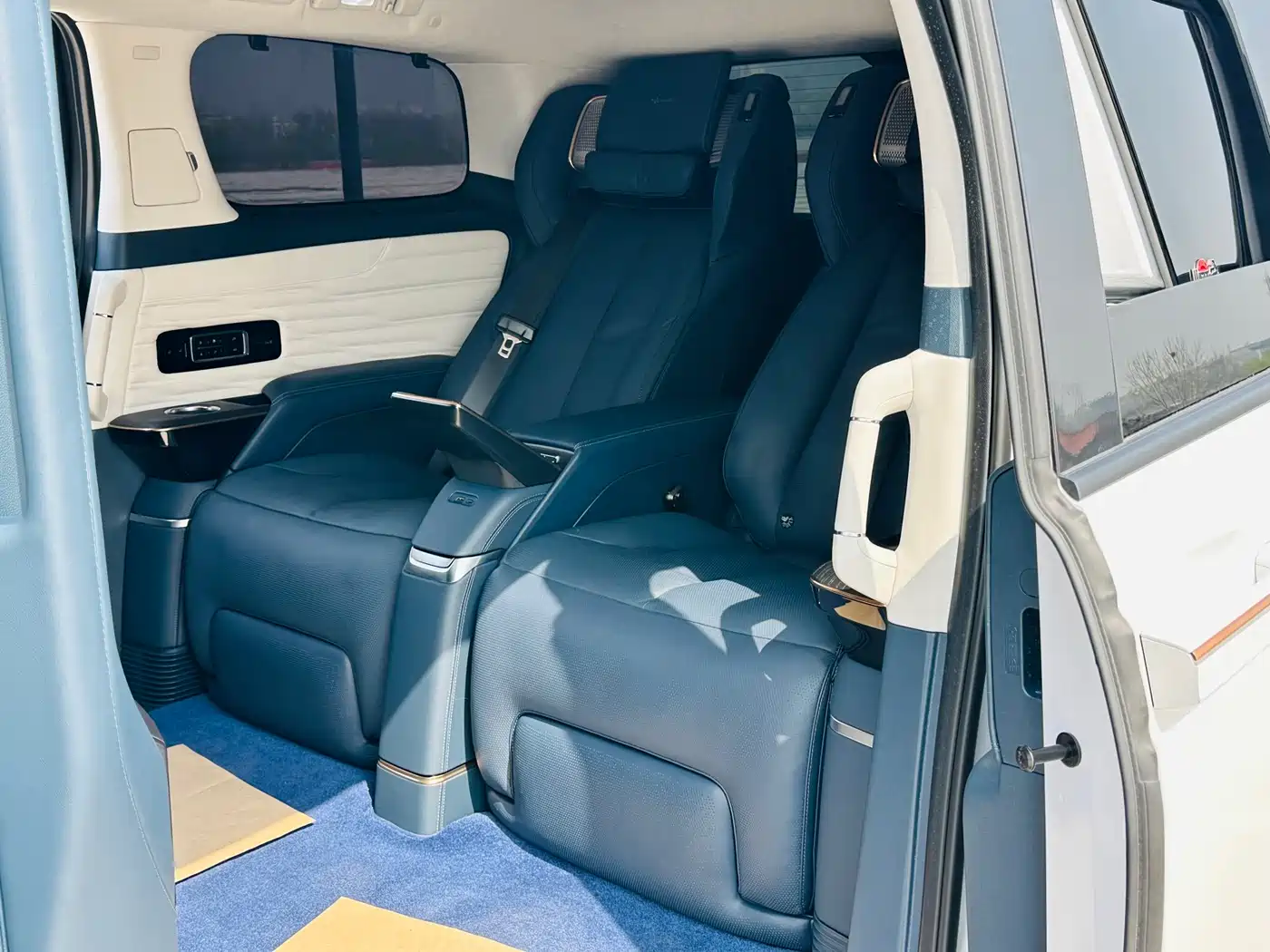 Buick Century 2025 2.0T 4-Seater Private Edition фото 12