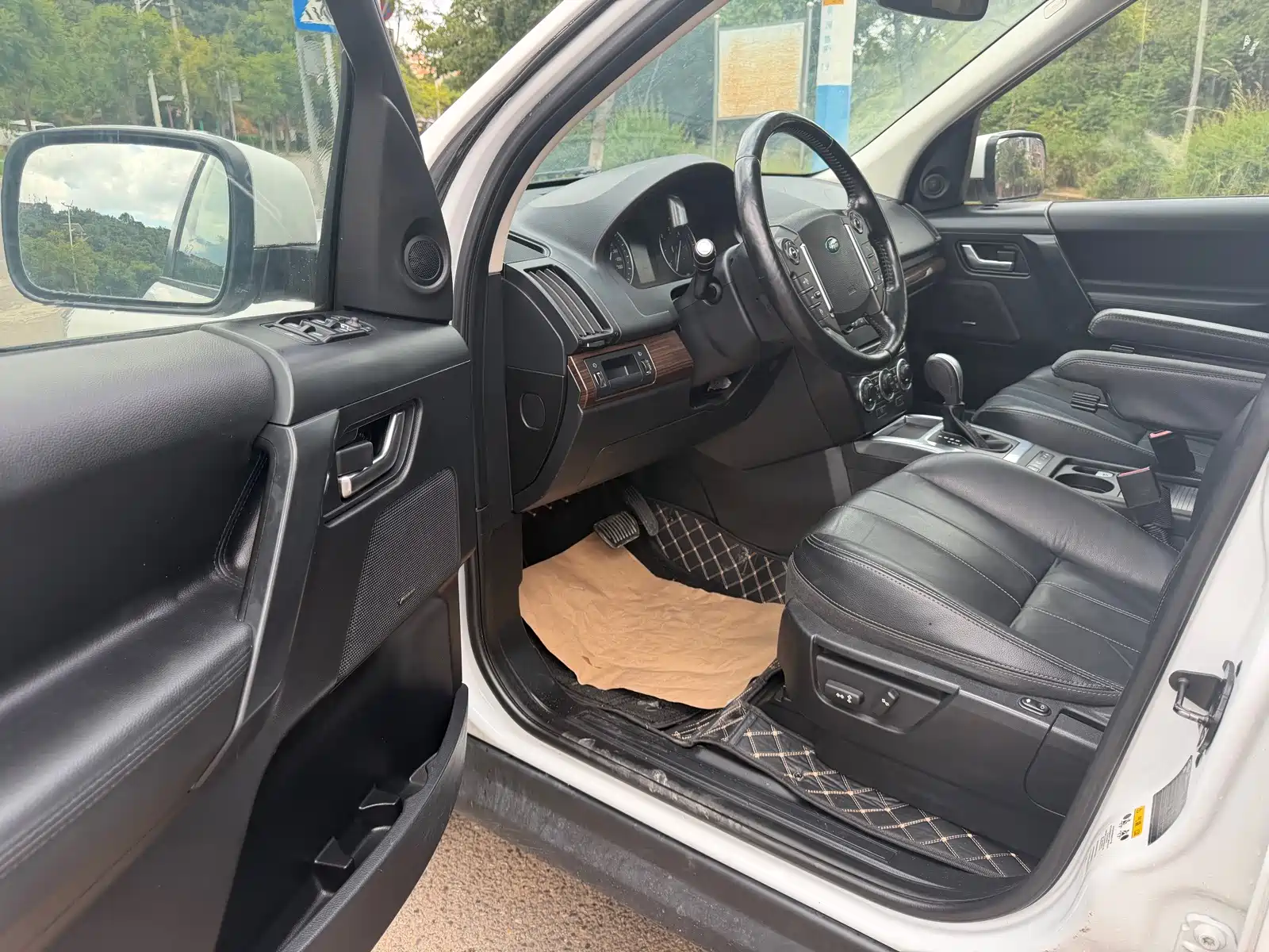 Фото 10 - Land Rover Freelander 2