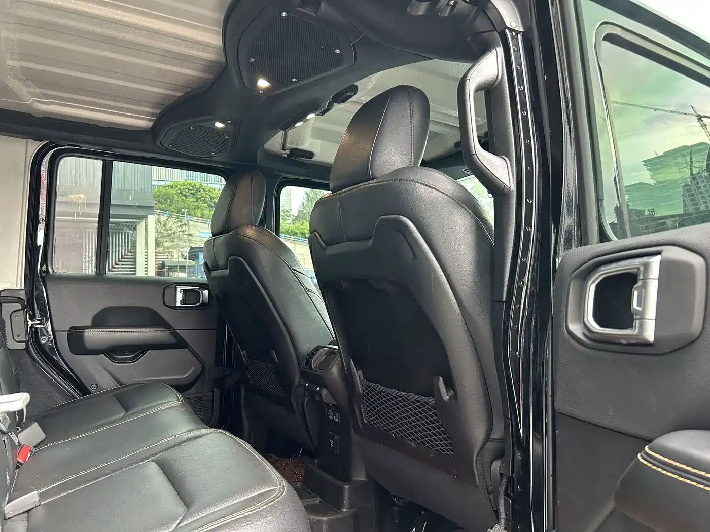 Jeep Wrangler 2024 2024 Model 2.0T Sahara Four-Door Version