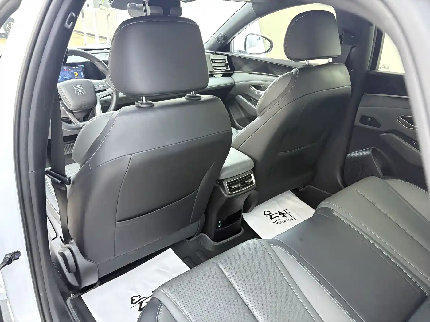 BYD Qin L 2025 DM-i Smart Drive Edition 80KM Leading фото 10