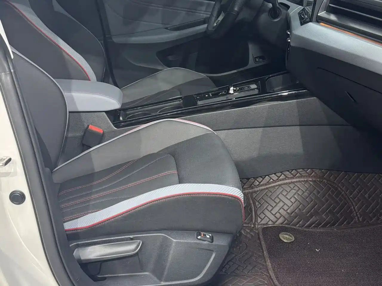 Volkswagen Lamando 2025 2023 Lamando L 280TSI DSG Cool Edition
