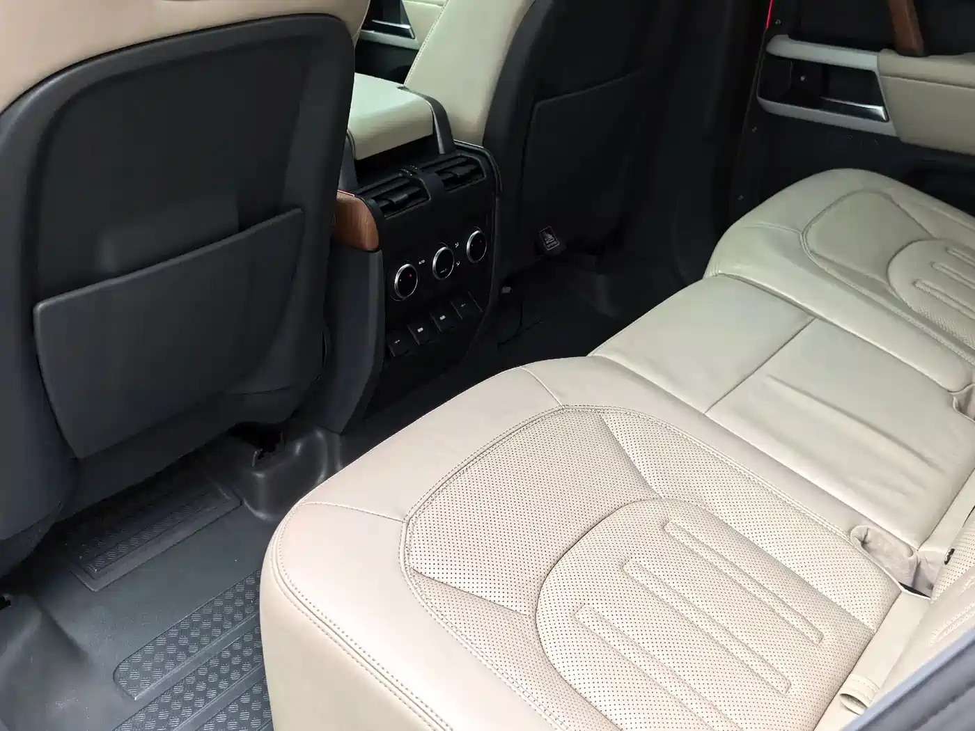 Land Rover Defender 2020 2020 Model 110 P400 HSE