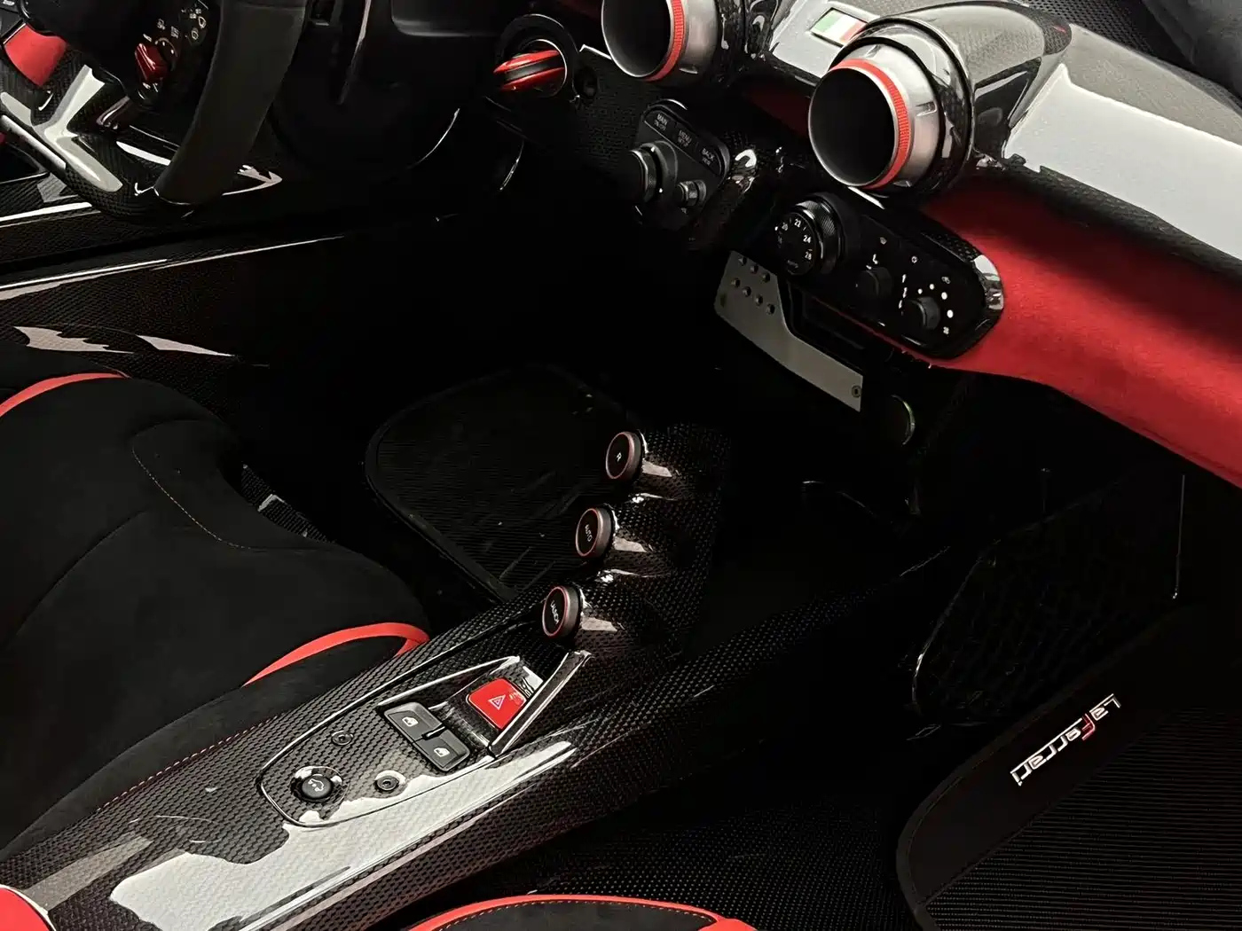 Ferrari LaFerrari 2015 2014 6.3L Standard Edition