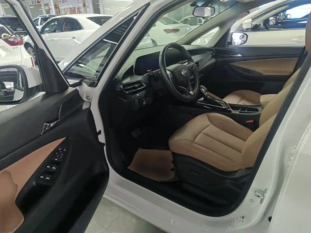 Buick GL6 2022 2021 323T Mild Hybrid Connected Luxury