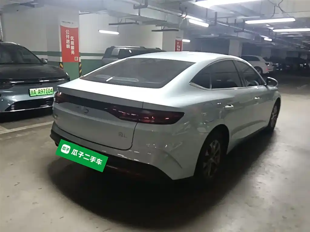 BYD Qin L 2024 DM-i 80KM Leading Edition фото 12